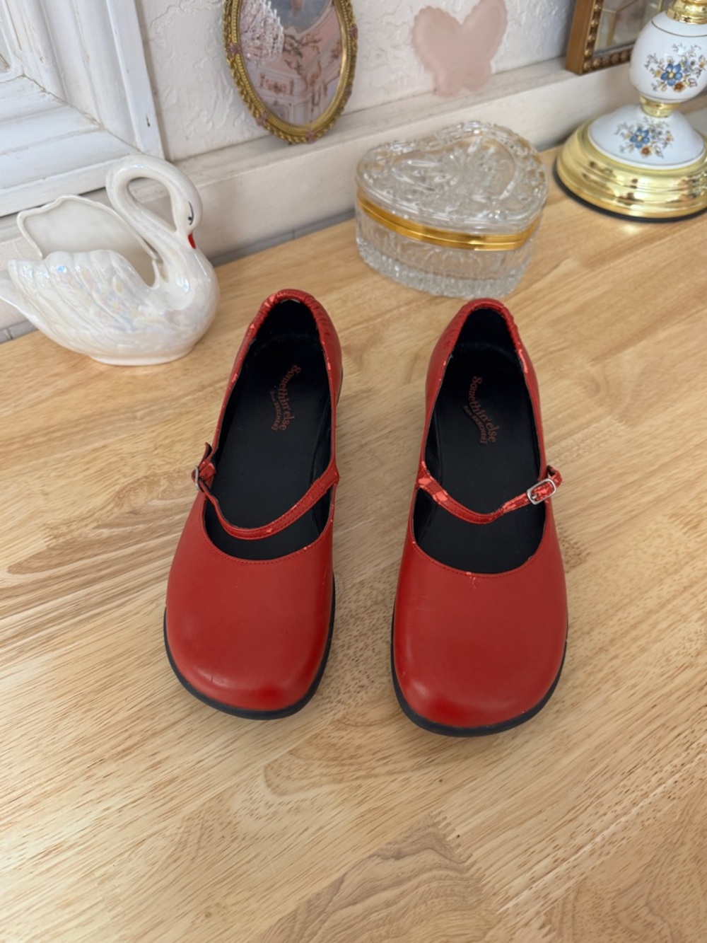 2000s Skechers Red Faux Leather Mary Jane Chunky Clogs Size 7 Whimsy Grunge - Picture 4 of 15